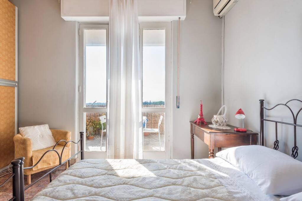 Top Floor Apartment Near Historic Fortino Catania Exterior foto
