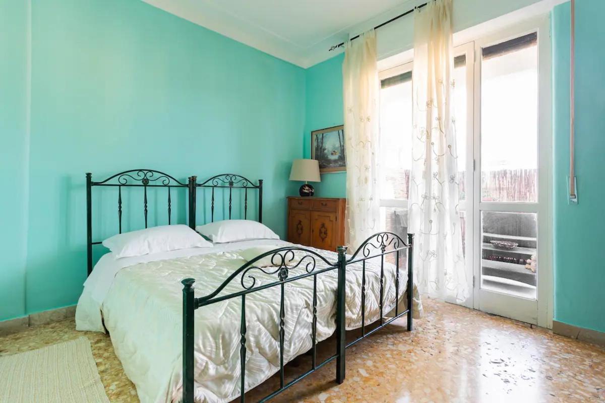Top Floor Apartment Near Historic Fortino Catania Exterior foto
